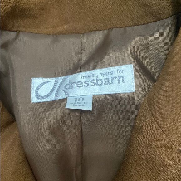 Vintage Dressbarn Brown Caramel Blazer and Skirt Suit 100% Silk - Picture 2 of 14